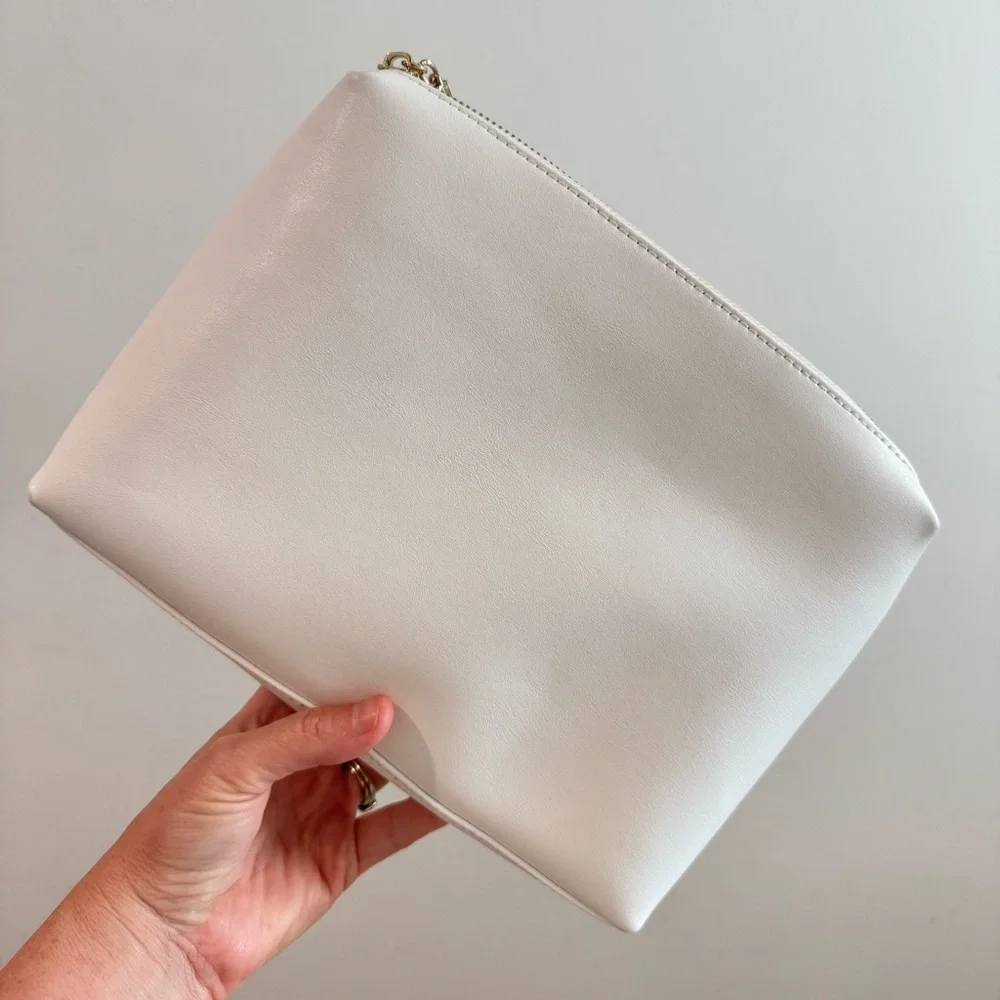 Staud White Leather Make Up Bag Cosmetic Bag‎ Dopp Bag